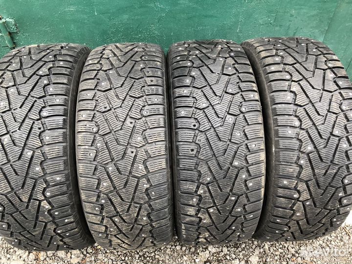Pirelli Ice Zero 245/45 R19 102T