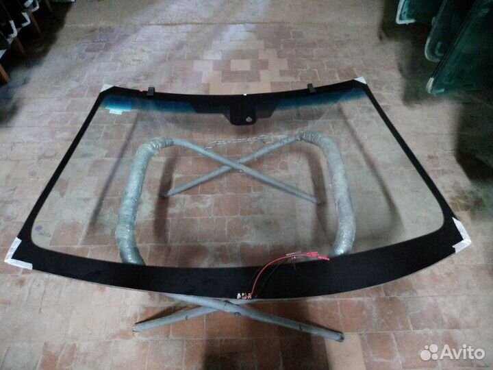 Стекло лобовое переднее Toyota Avensis T270