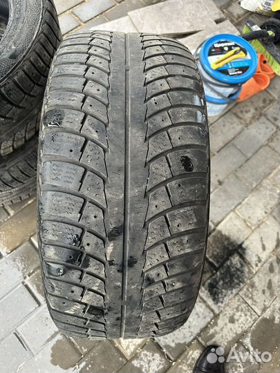 Nokian Tyres Hakkapeliitta R 225/50 R17
