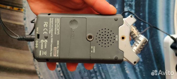 Рекордер zoom h4n