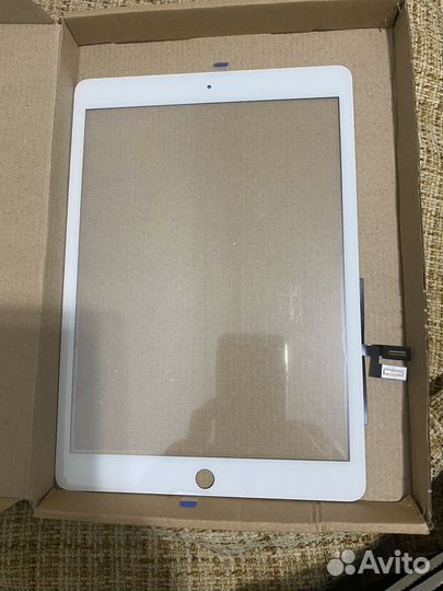 Тачскрин на iPad 7-8