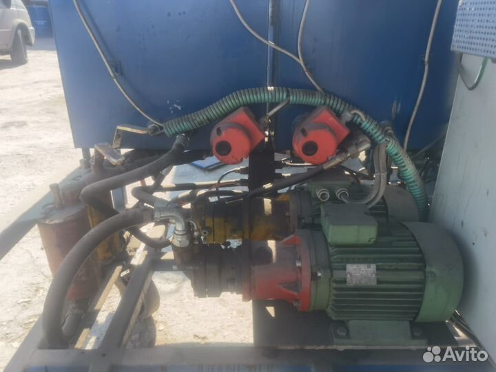 Установка заливочная высокого давления пена