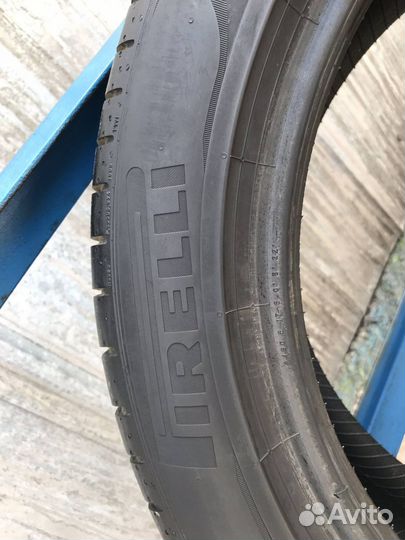 Pirelli P Zero PZ4 245/40 R21