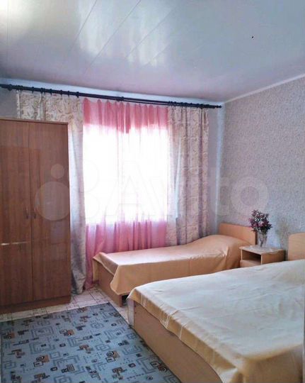 Комната 80 м² в 3-к., 3/3 эт.