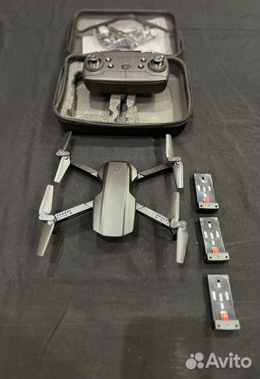 Дрон квадрокоптер с 2 камерами