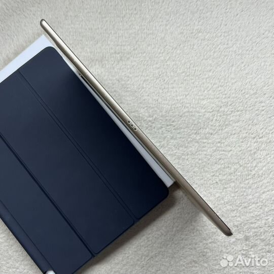 iPad Pro 9,7 128gb gold Cellular + Keyboard