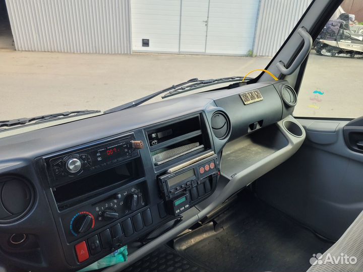 Hino 300 (Dutro), 2015