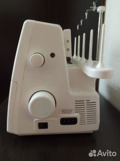 Коверлок merrylock 007