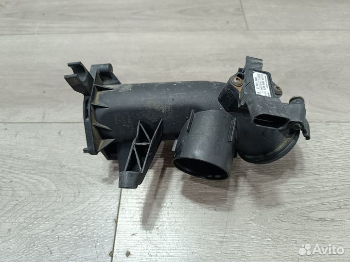 Патрубок + датчик для 1.4 BMY Volkswagen Touran