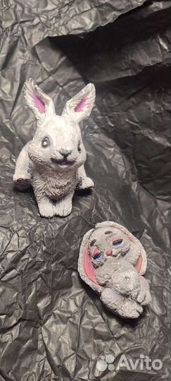 Зайки статуэтки