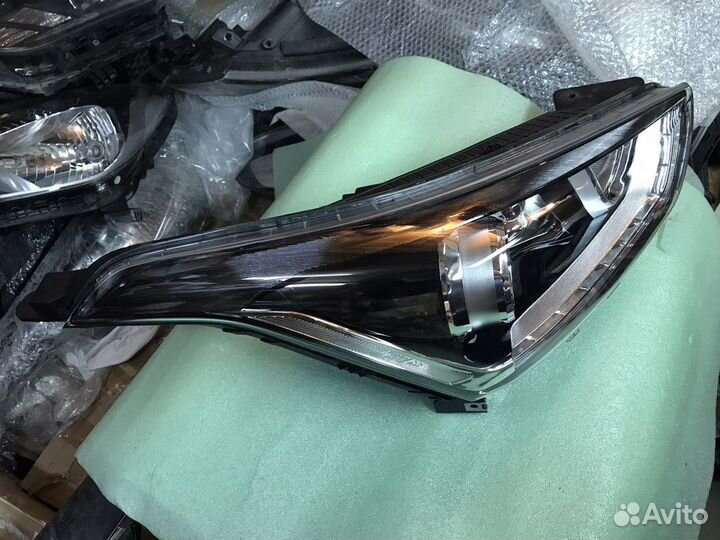 Фара левая и правая Hyundai Creta LED серая оканто