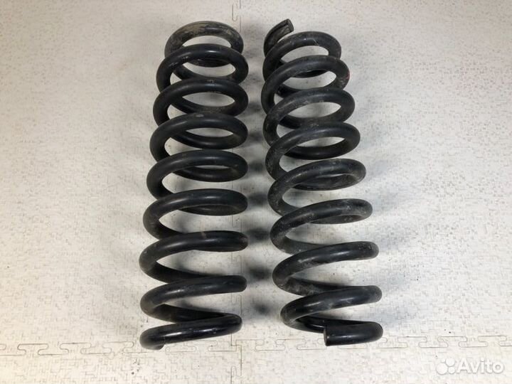 Пружина задняя бмв Х1 Е84 Оригинал 4WD L+R
