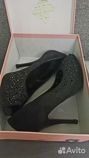 Туфли женские со стразами 37