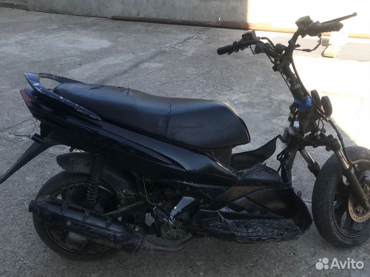 Скутер 150 кубов