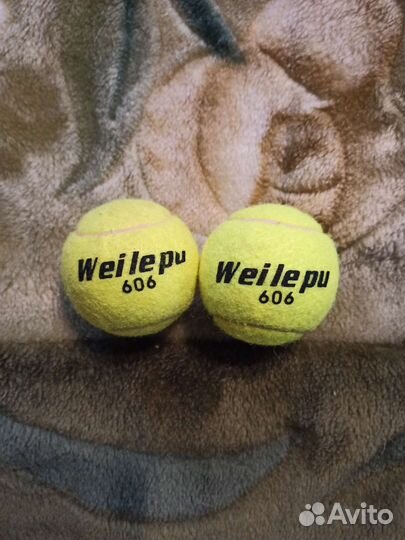 Теннисный мяч