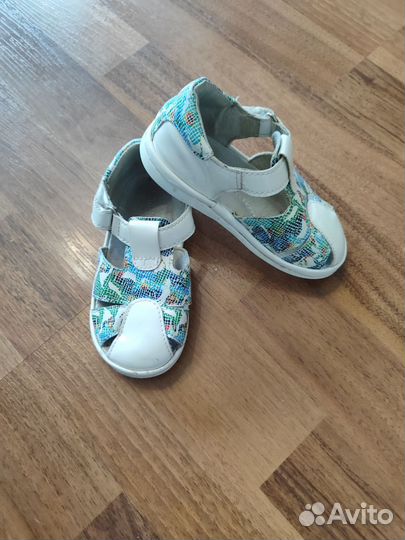 Босоножки для девочки