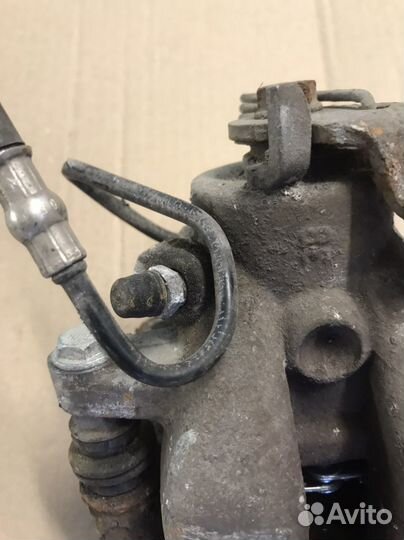 Суппорт задний левый Peugeot 308