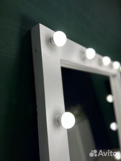 Зеркало напольное с подсветкой