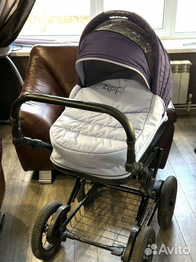 Коляска Zippy люлька