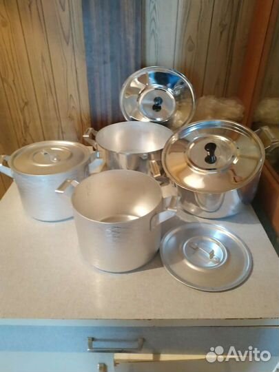 Кастрюля алюминиевая