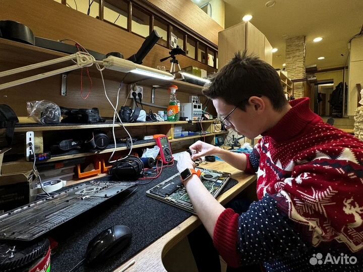 Ремонт техники Apple. Телефоны, наушники и др