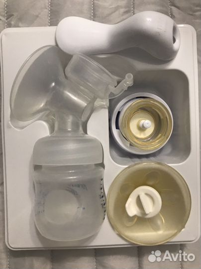 Молокоотсос ручной avent новый