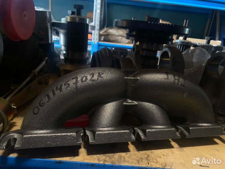 Выпускной коллекто турбины 06j145702k