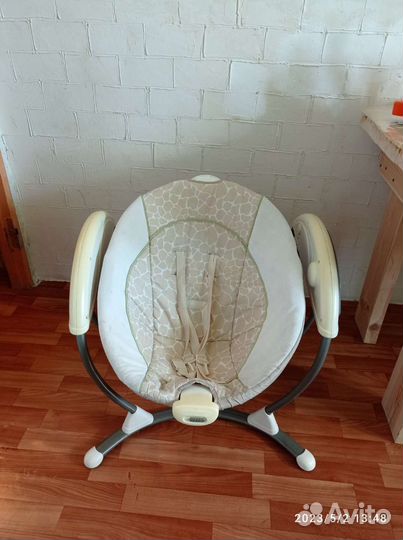 Детские электронные качели