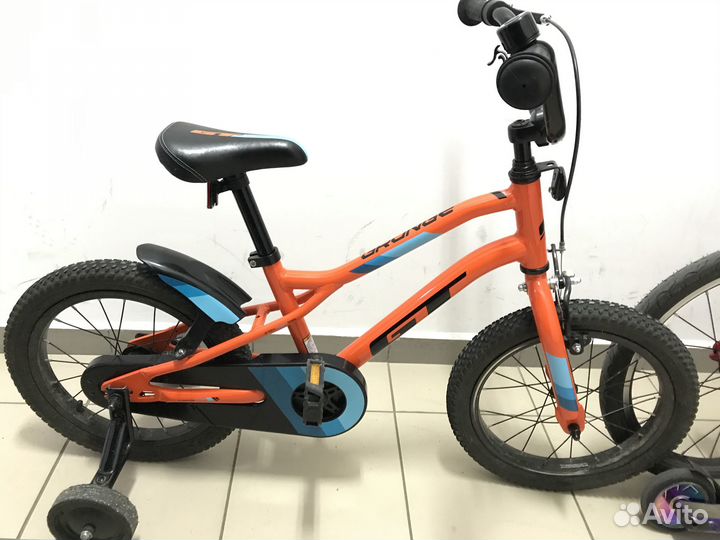 Детский трехколесный велосипед бу