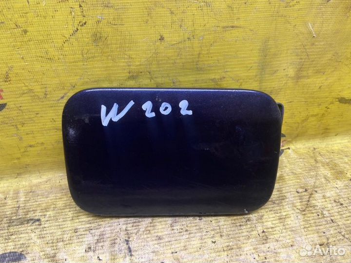 Лючок бензобака Mercedes-Benz C-Class W202 M111