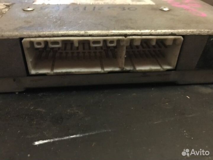 Блок управления двс Toyota Corsa