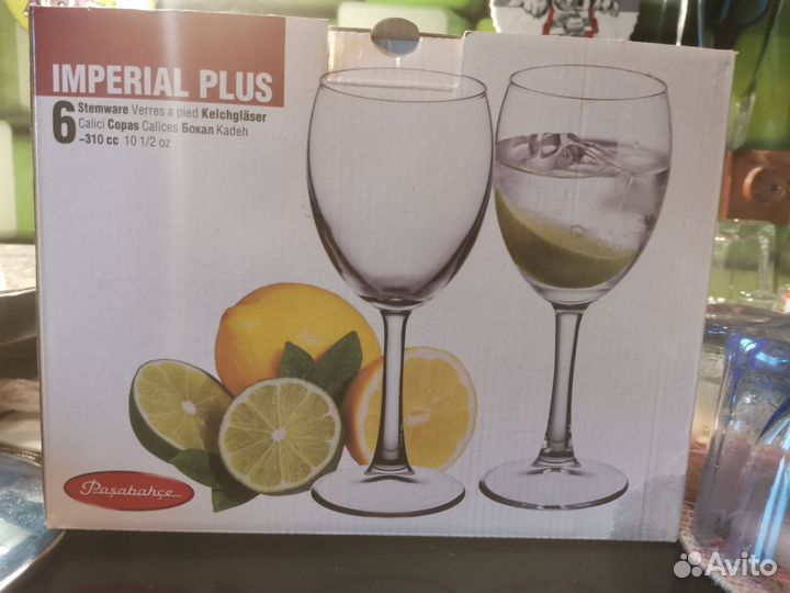 Бокалы под вино