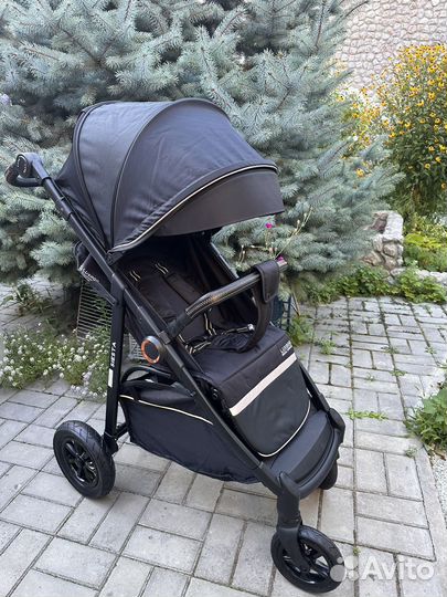 Прогулочная коляска (вездеход )