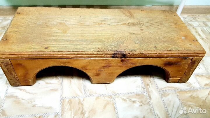 Подставка из натурального дерева