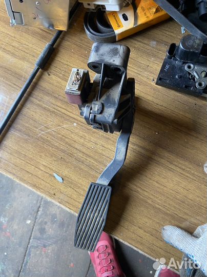 Педаль газа Opel Astra H