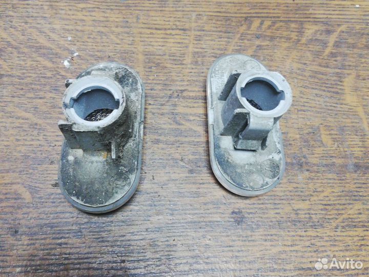 Повторитель поворота Лада Ларгус