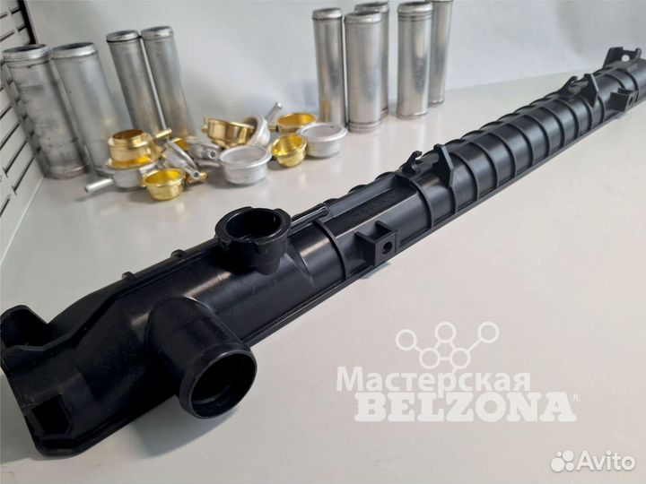 Бачок радиатора Toyota Land Cruiser (70, 80)