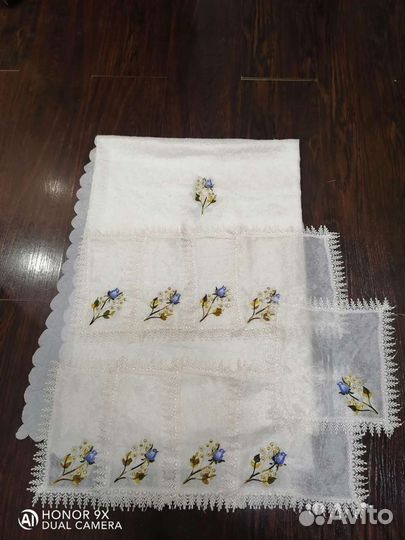 Скатерть с салфетками