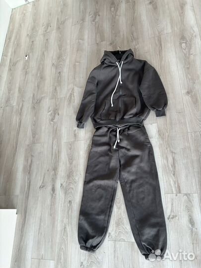 Костюм спортивный