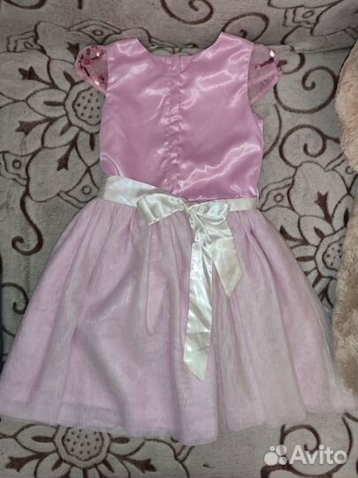 Нарядное платье для девочки 134 140