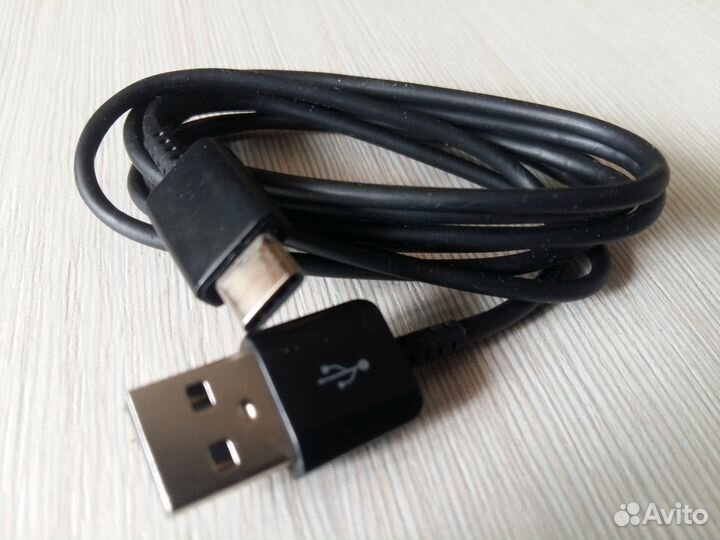 USB Кабель Type-C (чёрный и Белый) 1 метр