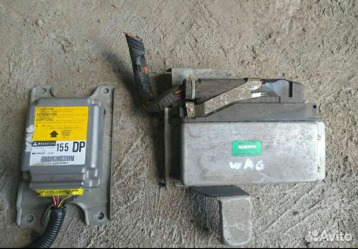 Блок управления Mitsubishi Space Wagon