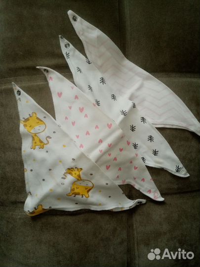 Слюнявчик нагрудник