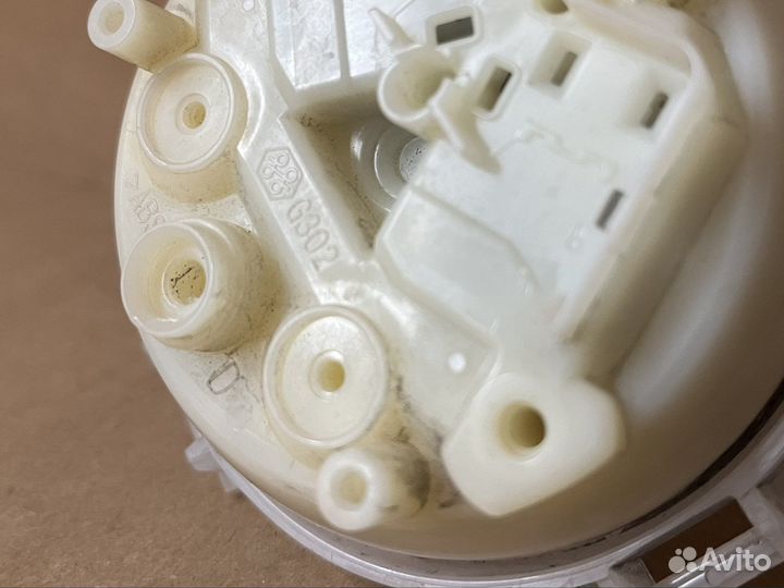 Моторчик левого зеркала Toyota Camry 70