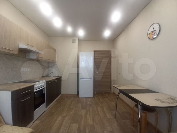 2-к. квартира, 61 м², 3/17 эт.