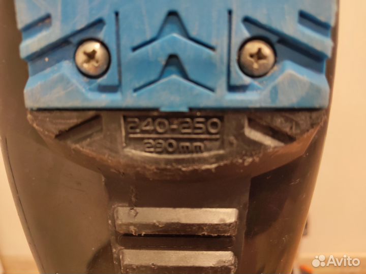 Комплект горные лыжи и ботинки