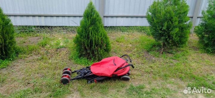 Прогулочная коляска трость