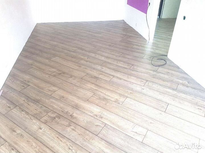 Укладка ламината, винилов, линолеума