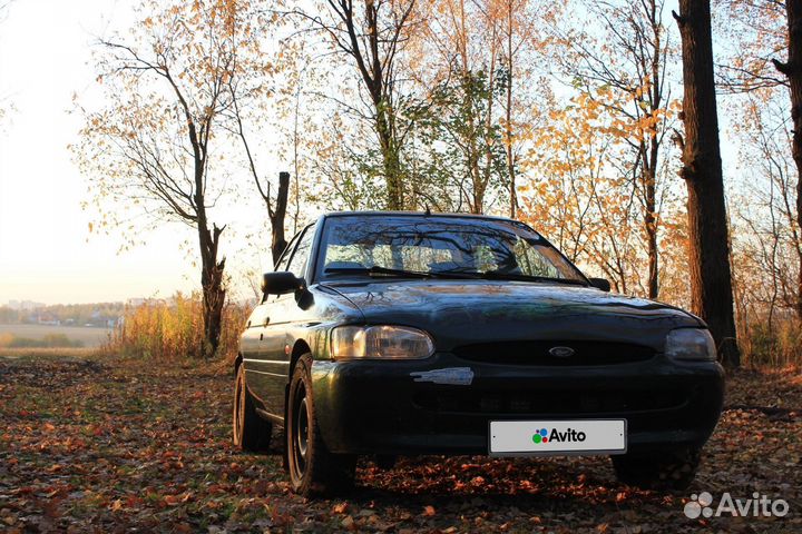 Ford Escort 1.6 МТ, 1997, 40 000 км