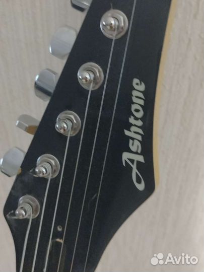 Электро-гитара